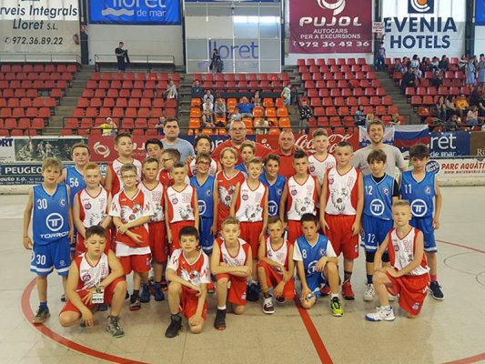 MKS gromi zagraniczne drużyny w Barcelonie!
