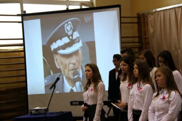 Akademia w 100 rocznicę Odzyskania przez Polskę Niepodległości