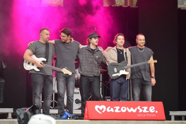 Dożynki Powiatu Grójeckiego 2026. Gwiazdą wieczoru była Roxie Węgiel