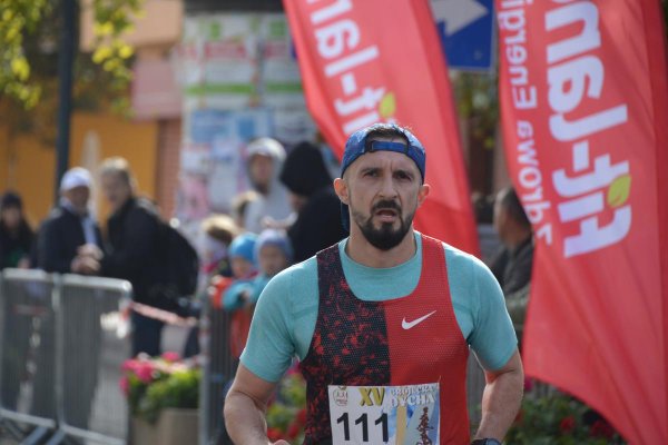 Setki biegaczy na ulicach Grójca, czyli Grójecka Dycha 2025
