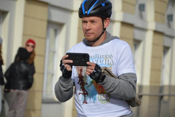 Setki biegaczy na ulicach Grójca, czyli Grójecka Dycha 2025