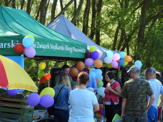 Piknik rodzinny z okazji Dnia Dziecka nad zalewem w Głuchowie
