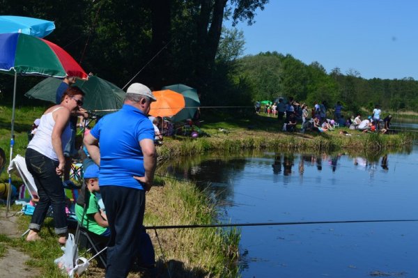 Piknik rodzinny z okazji Dnia Dziecka nad zalewem w Głuchowie