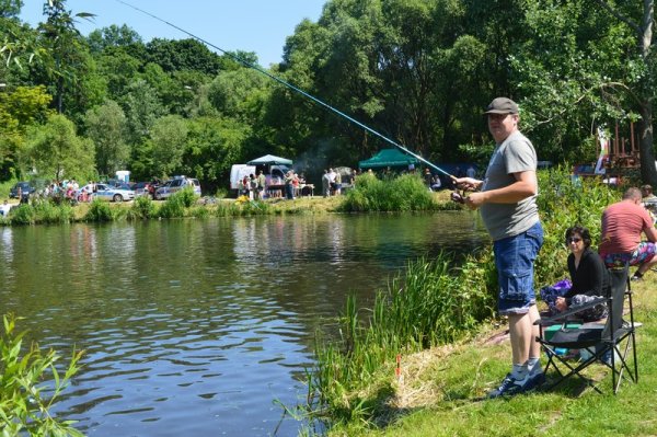 Piknik wędkarski z okazji Dnia Dziecka