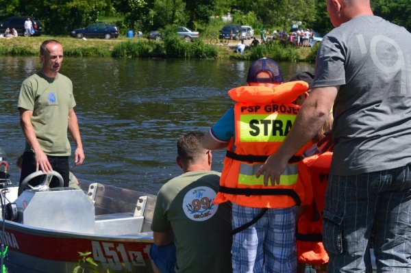 Piknik wędkarski z okazji Dnia Dziecka