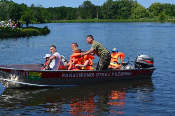 Piknik wędkarski z okazji Dnia Dziecka