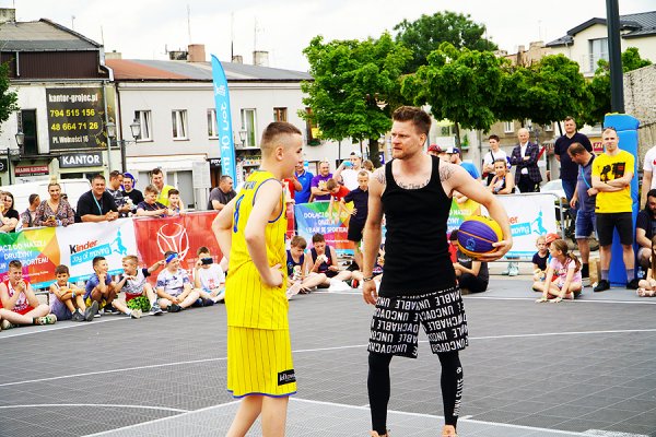 Stop Smartfonizacji! Koszykarski turniej na rynku w Grójcu