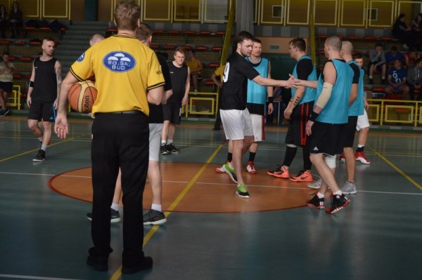 Amatorski Turniej Koszykówki o Puchar Burmistrza Grójca