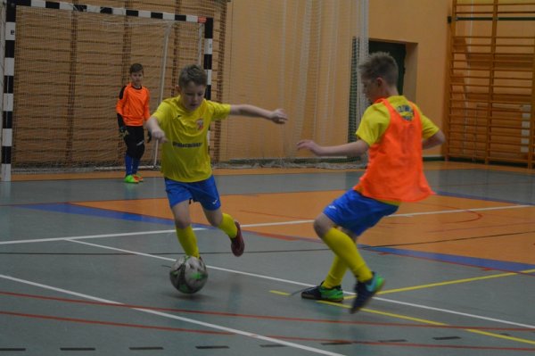Świąteczny turniej dla najmłodszych grup piłkarzy GKS Mazowsze Grójec