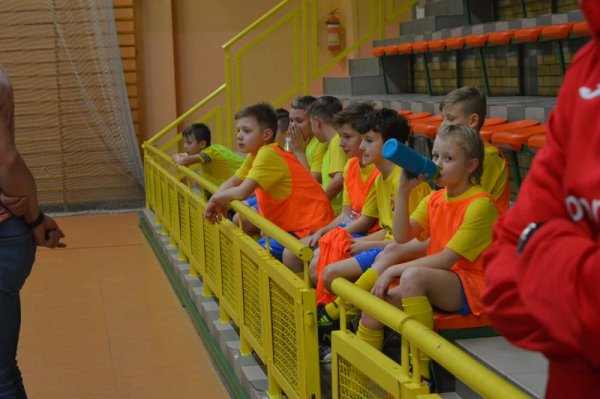 Świąteczny turniej dla najmłodszych grup piłkarzy GKS Mazowsze Grójec