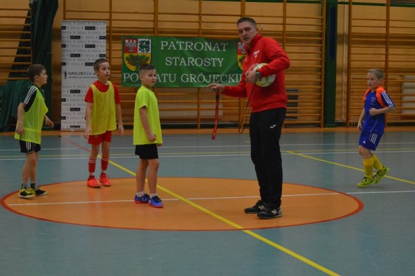 Świąteczny turniej dla najmłodszych grup piłkarzy GKS Mazowsze Grójec