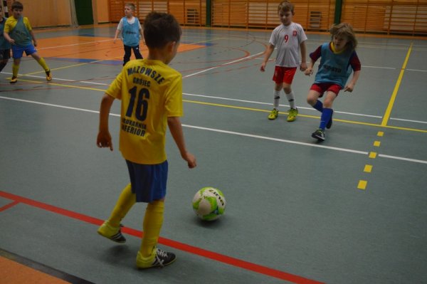 Świąteczny turniej dla najmłodszych grup piłkarzy GKS Mazowsze Grójec