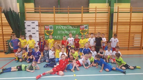 Świąteczny turniej dla najmłodszych grup piłkarzy GKS Mazowsze Grójec