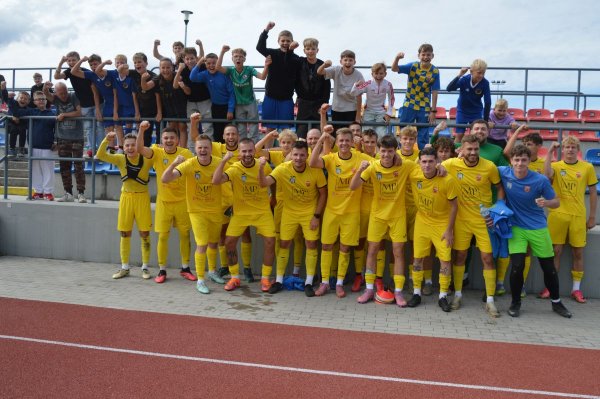 Liga okręgowa: Mazowsze Grójec – Centrum Radom 4:2 