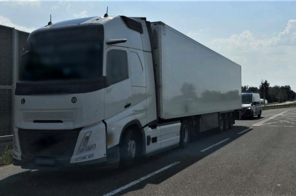 Kierowca ciężarówki nie zważał na tachograf. Został zatrzymany na S7 pod Grójcem