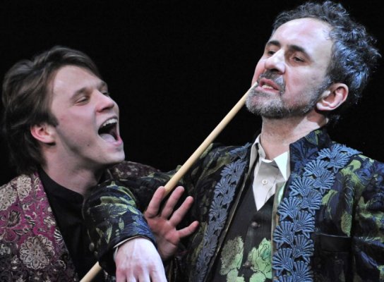 Władza w radomskim teatrze