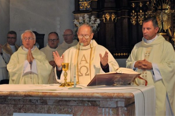 Diamentowy jubileusz ks. prałata Jerzego Sikorowskiego