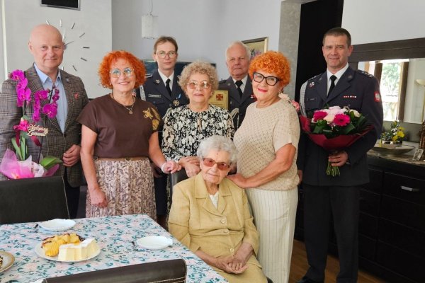 Wyjątkowy jubileusz mieszkanki Grójca! Pani Helena Czuchnicka świętuje 105. urodziny