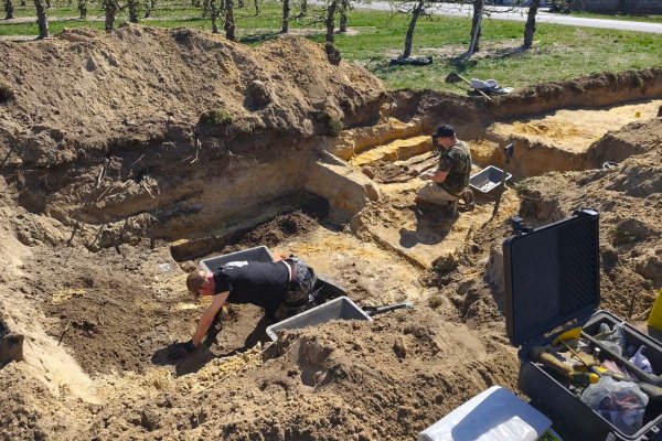 Nieopodal Grójca odkryto groby 37 niemieckich żołnierzy z czasów II Wojny Światowej    
