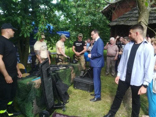 Premier Morawiecki na pikniku