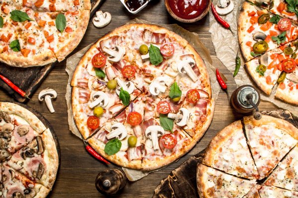 Jak skomponować i zamówić idealną pizzę w Wilanowie? Poradnik krok po kroku