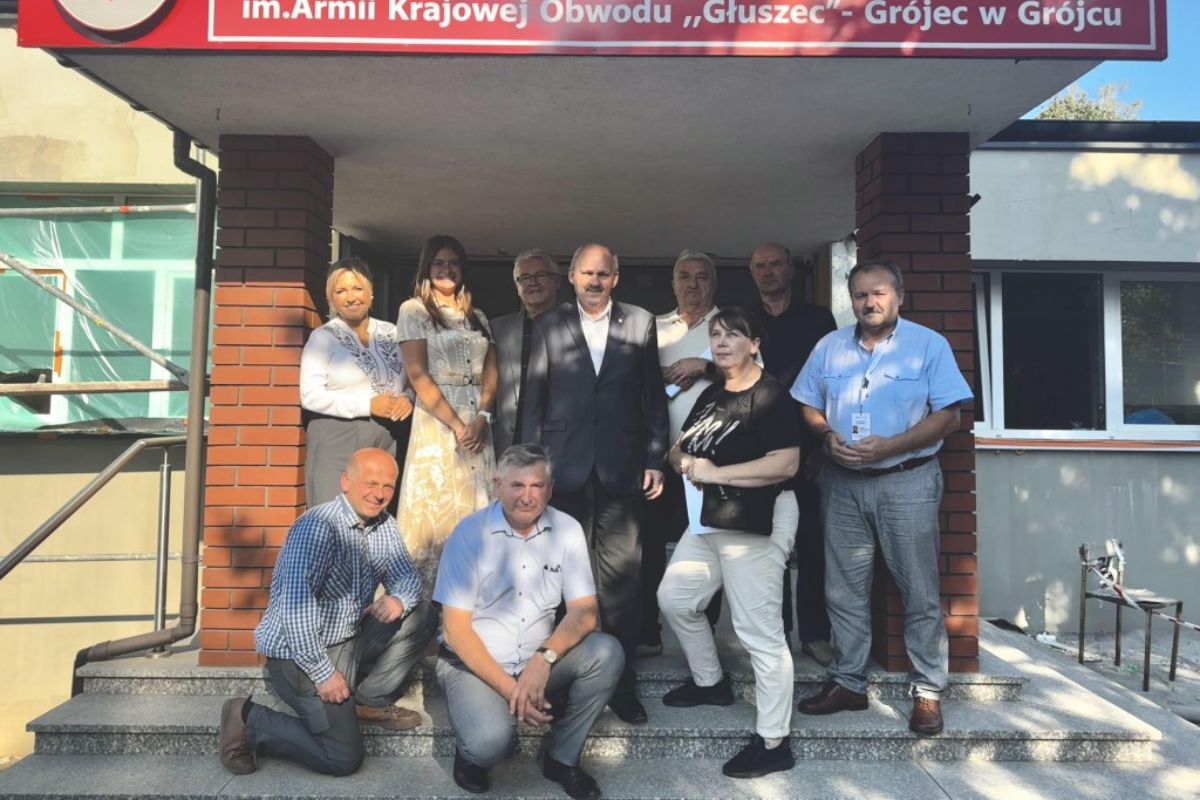 Na zdjęciu członkowie stowarzyszenia 